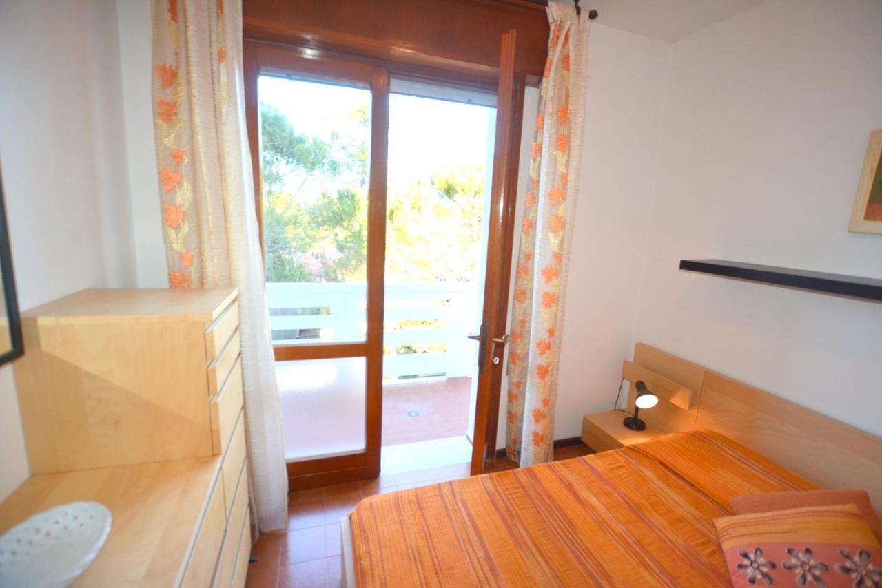 Lignano Nette Wohnung Naehe Am Meer Линяно Сабиадоро Екстериор снимка